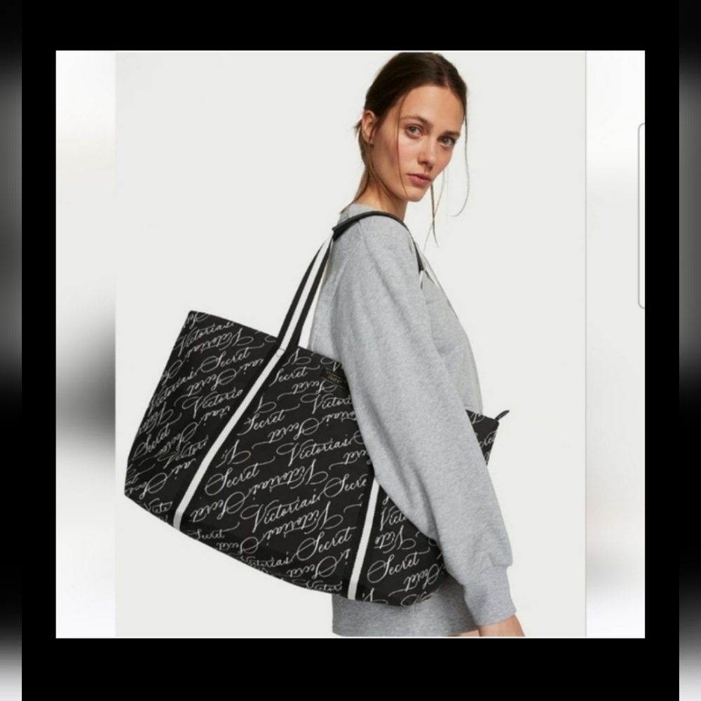 NWT! VICTORIA'S SECRET BLACK AND WHITE LOGO‎ WEEKENDER TOTE - Picture 5 of 11